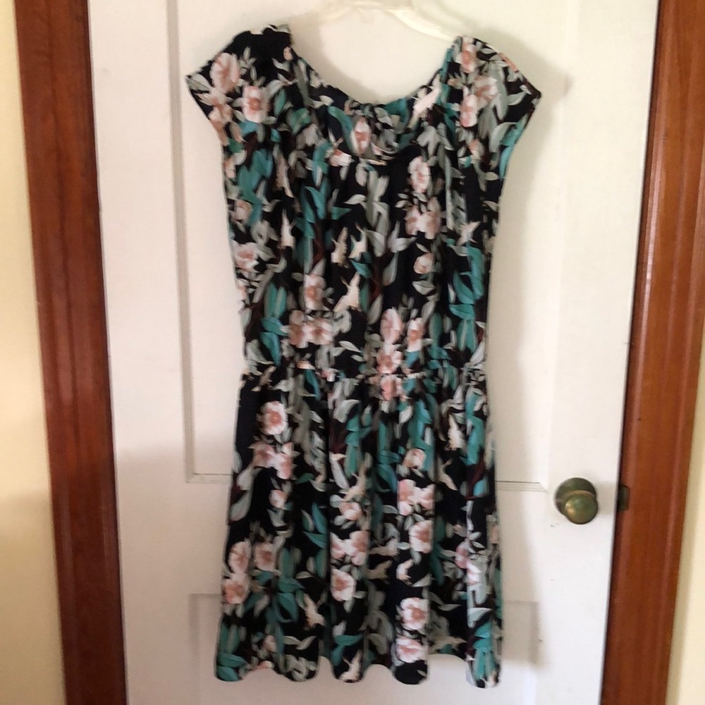 Lauren Conrad floral print dress Sz L